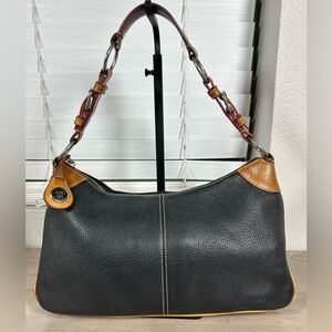 Vintage Dooney & Bourke Black Pebbled All Weather Leather Hobo Shoulder Handbag